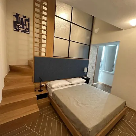 Bed & Breakfast View 4*